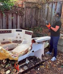 Best Garage Cleanout  in St Johns, MI